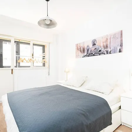 Myhousespain - Encantador Piso En La Playa Χιχόν